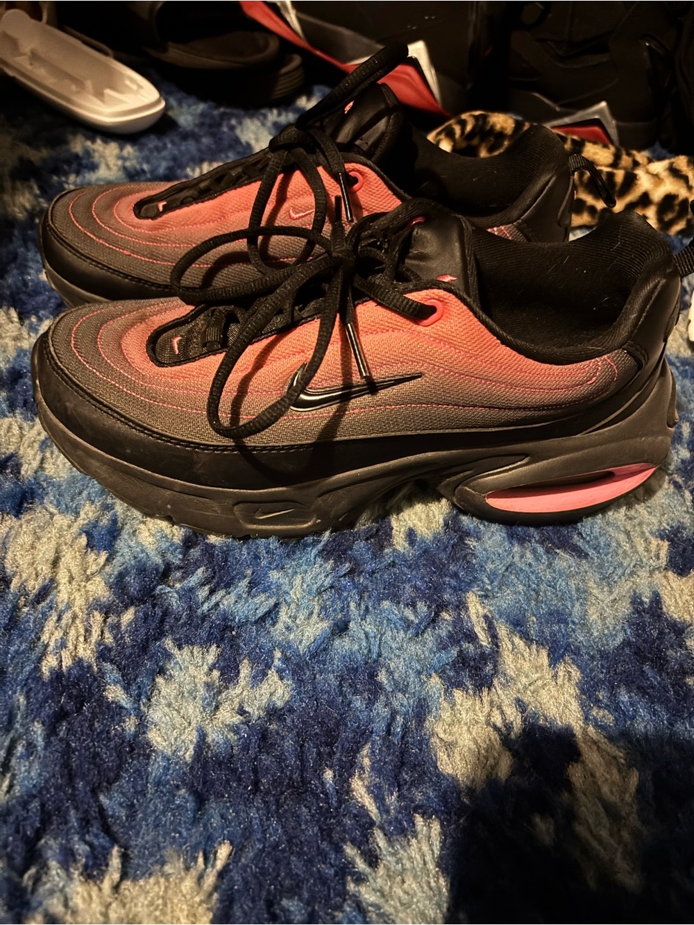Nike Black and Coral Gradient Low-Top Sneakers